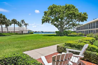 2 Church Lane 115-116, North Palm Beach – sold