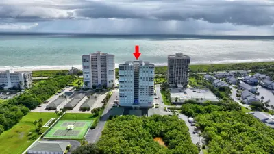 5049 N Highway A1a 1404, Hutchinson Island – sold