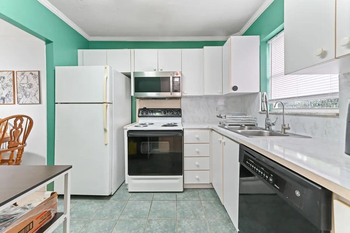 06 Kitchen 01 at 803 W Oakland Park Boulevard A7, Oakland Park