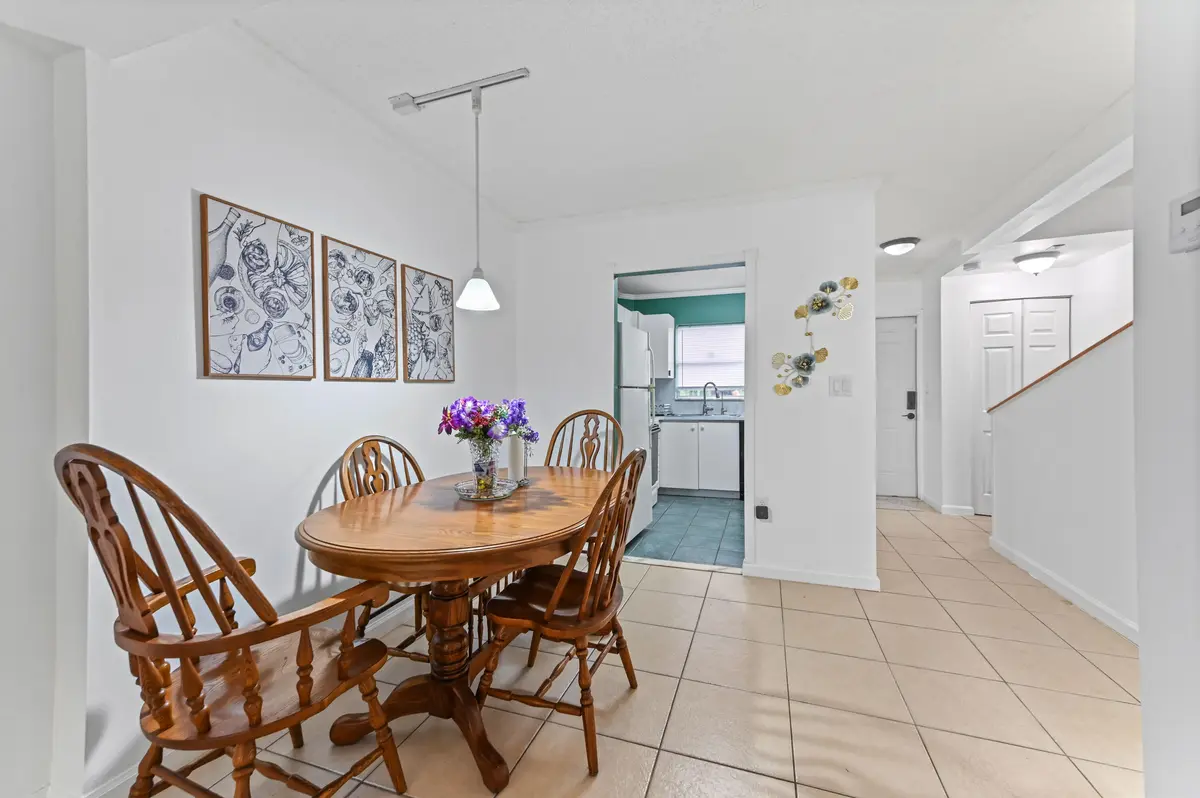 09 Diningroom 01 at 803 W Oakland Park Boulevard A7, Oakland Park