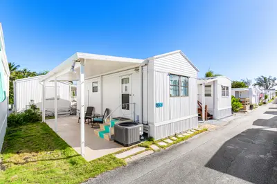 24 Juniper Drive K, Briny Breezes – Manufactured Home for sale