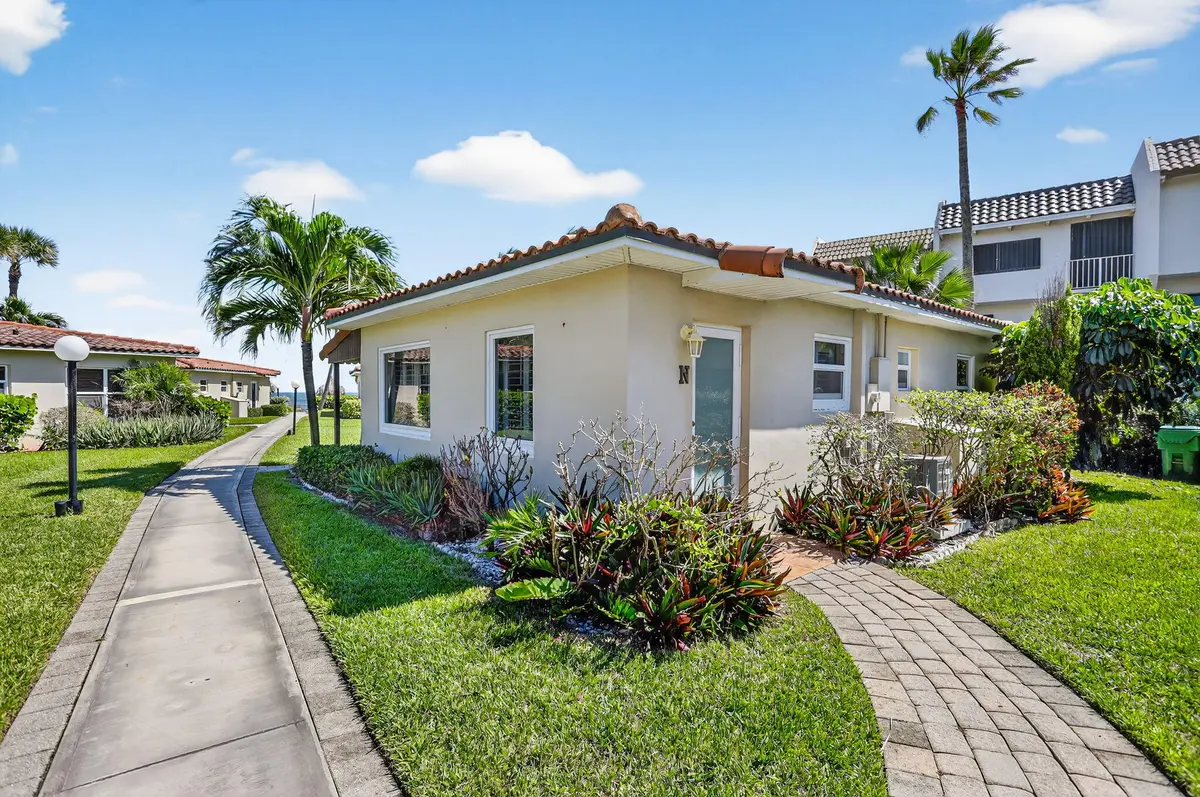 Back entrance at 1225 Hillsboro Mile N2, Hillsboro Beach