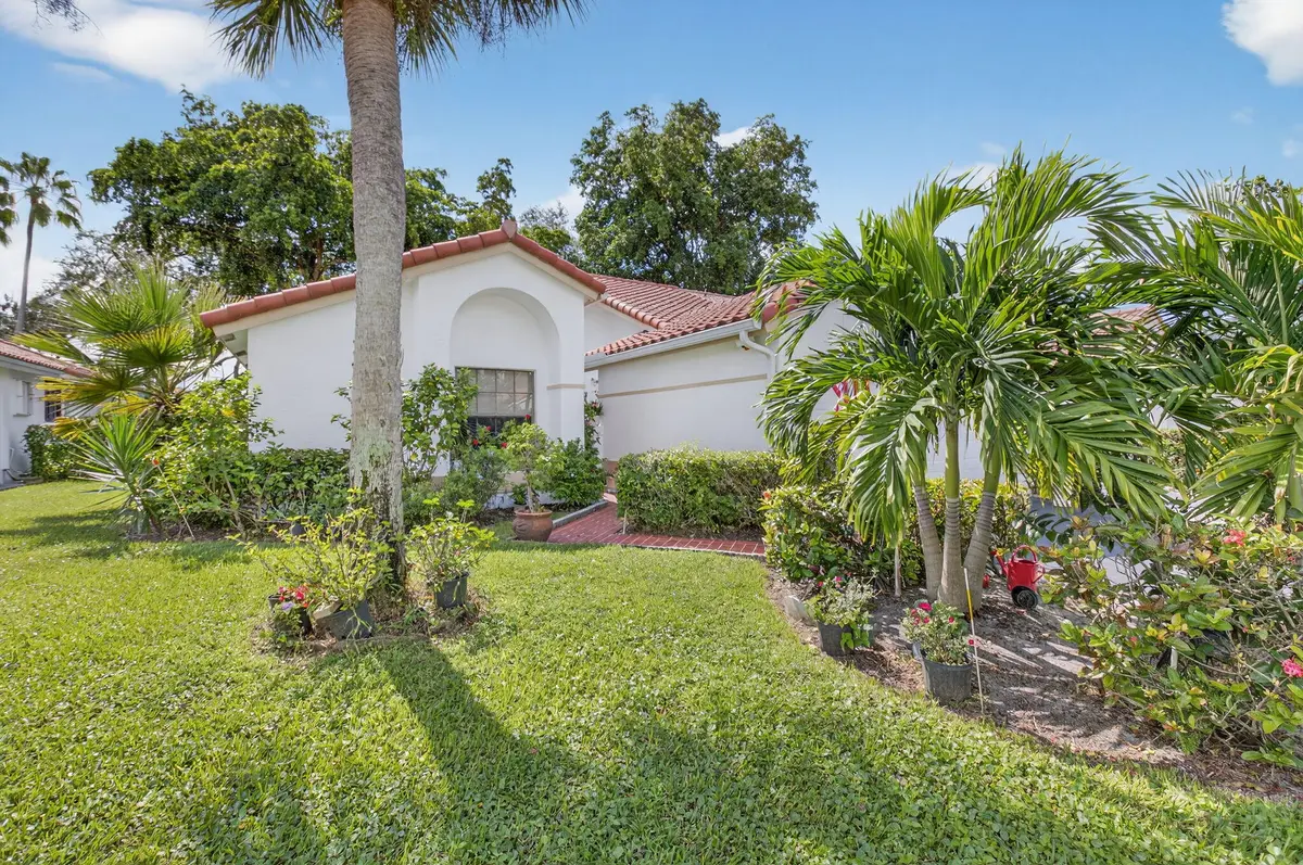 front at 10559 Ladypalm Lane A, Boca Raton