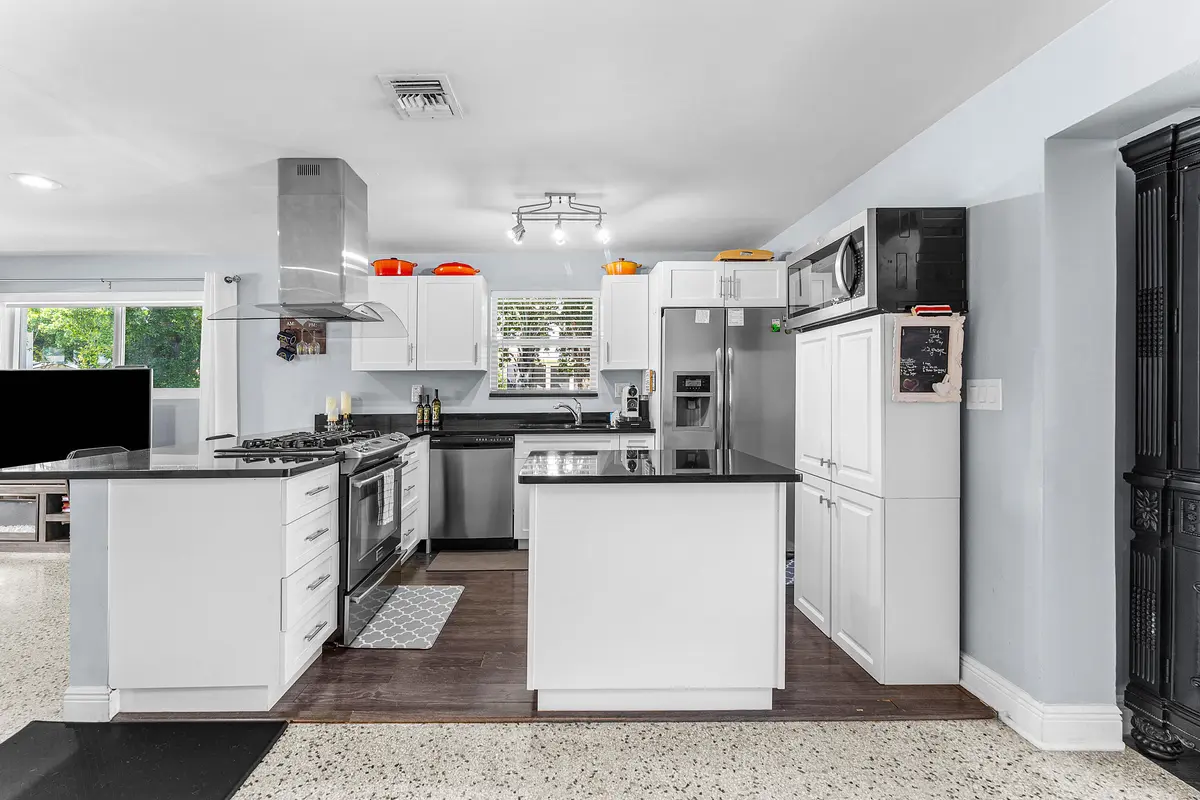 005-43945thStreet-WestPalmBeach-FL-33407 at 439 45th Street, West Palm Beach