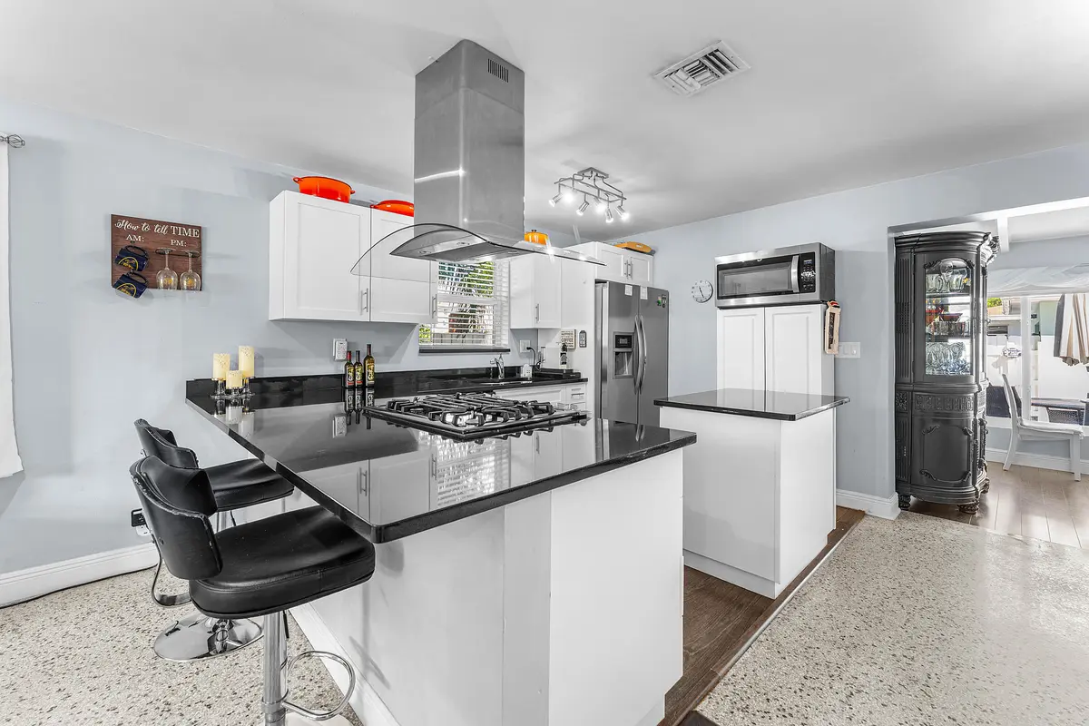 006-43945thStreet-WestPalmBeach-FL-33407 at 439 45th Street, West Palm Beach