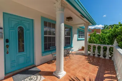 951 Green Street, West Palm Beach – Single Family Residence for sale