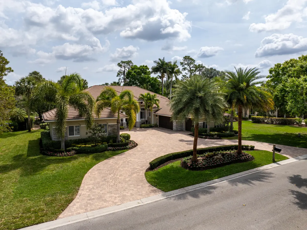 Circular Drive at 1209 Breakers West Boulevard, West Palm Beach