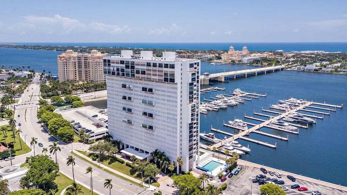 Waterview Towers at 400 N Flagler Drive 1403, West Palm Beach