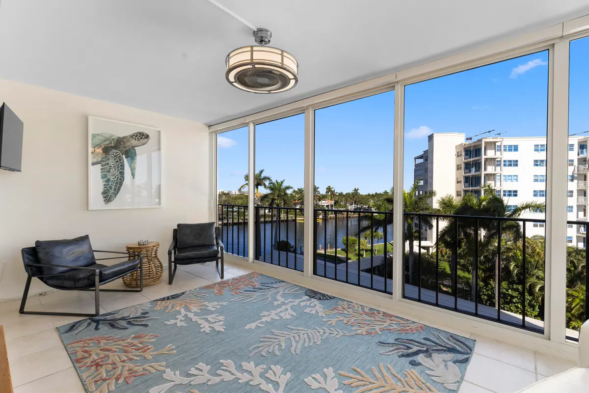 Family Room W/ Direct Intracoastal Views at 50 East Road 5c, Delray Beach