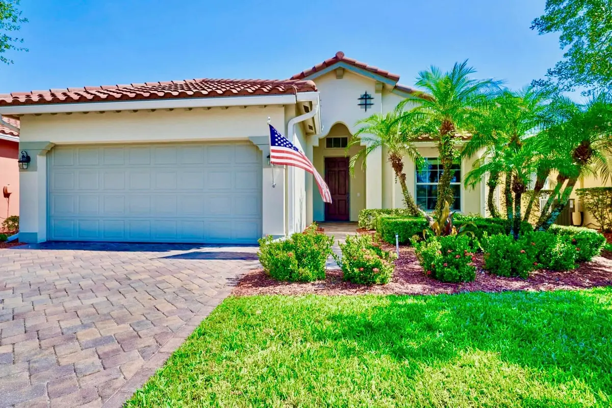 100 6227 F Ext wFlag at 6227 Thames Place, Vero Beach