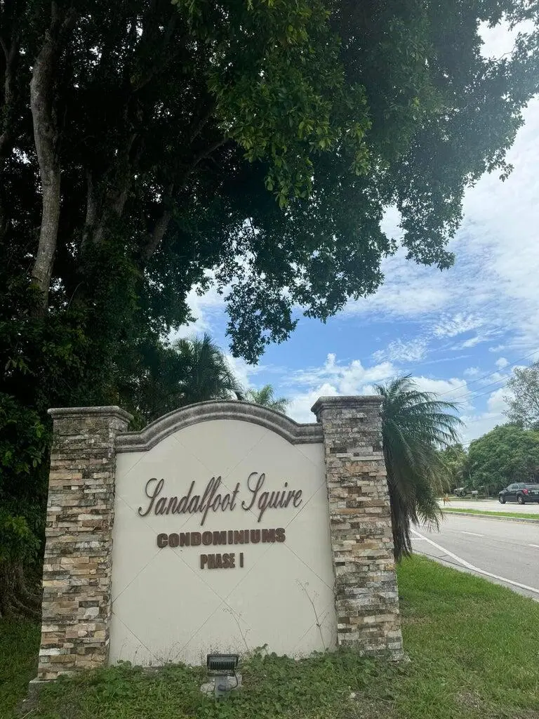 9272 SW 3rd Street 411, Boca Raton, FL – photo 1