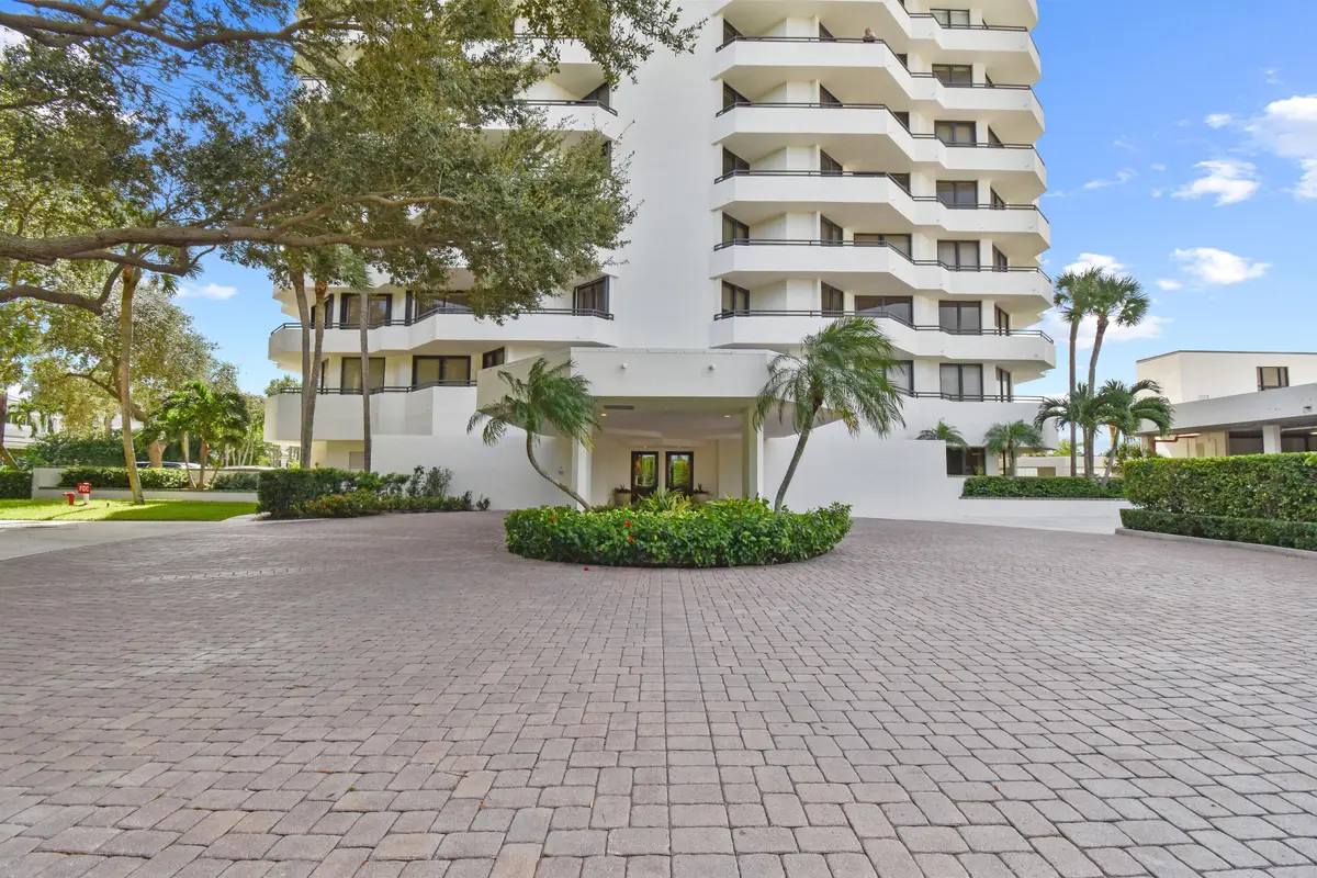 Welcome at 3322 Casseekey Island Road 302, Jupiter