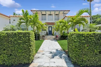 310 Almeria Road, West Palm Beach – Single Family Residence for sale