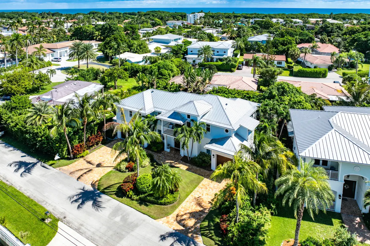 4 Front at 540 NE Spanish Trail, Boca Raton