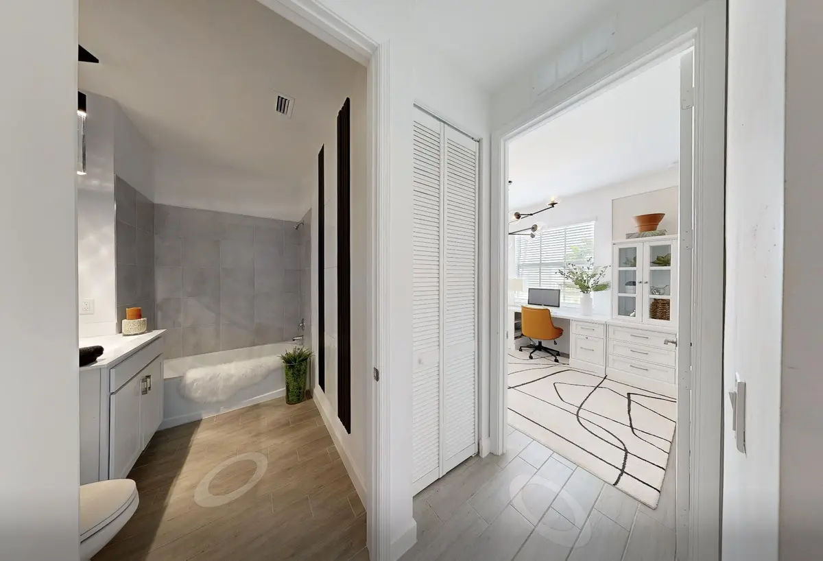Bath 1 & 2 bed rm at 14552 Three Ponds Trail, Delray Beach