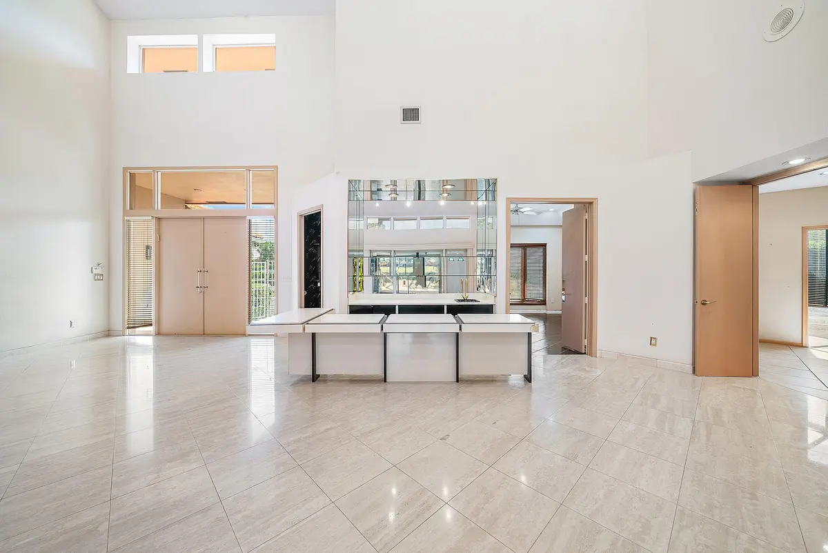 Living room at 4952 Bocaire Boulevard, Boca Raton