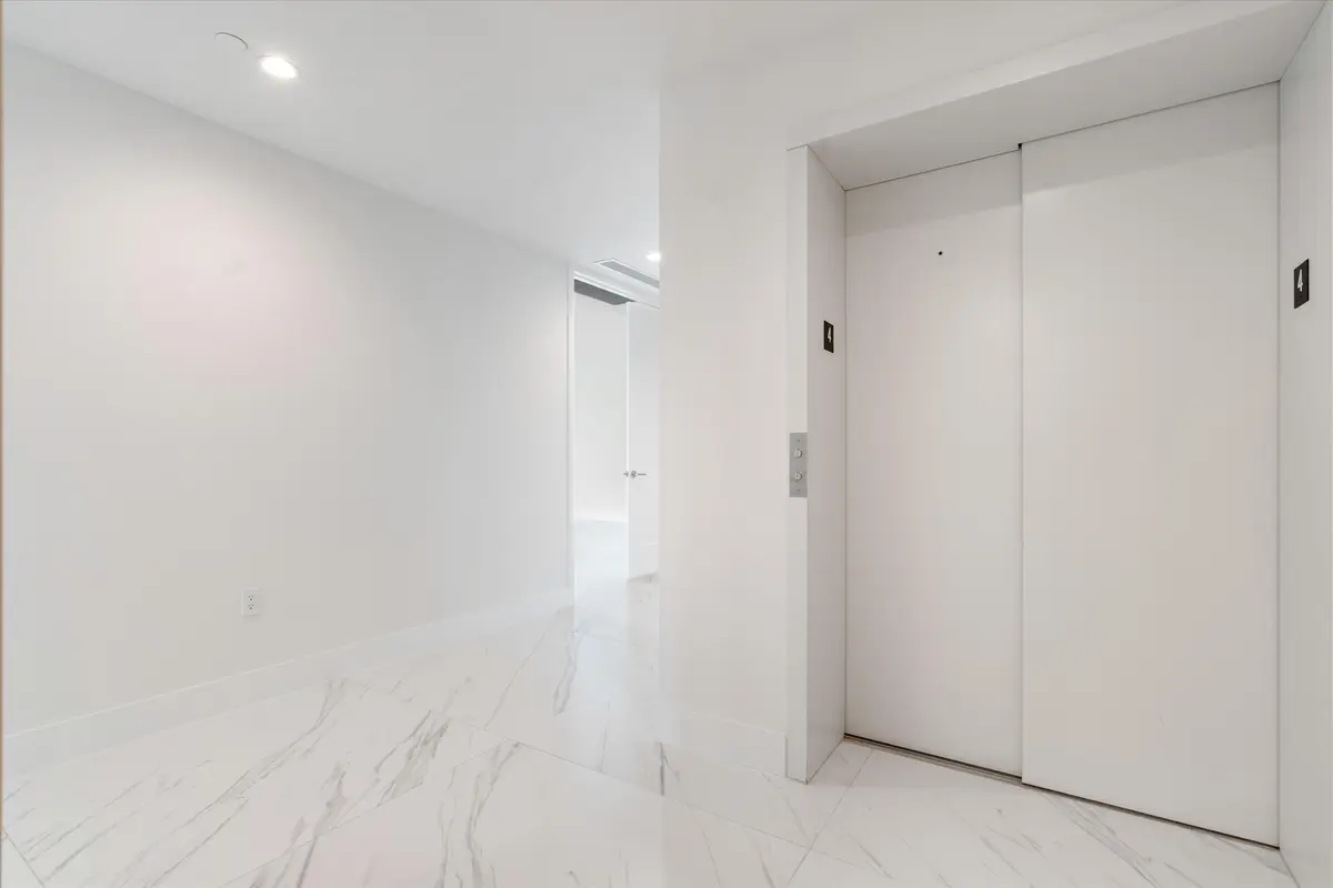 01-495 E Royal Palm Road #402-123 at 495 E Royal Palm Road 402, Boca Raton