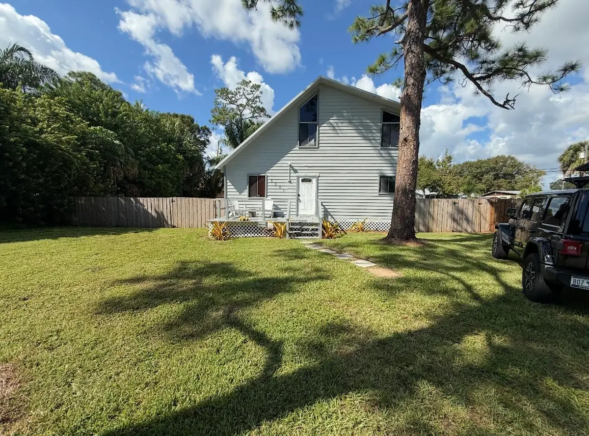 5301 Sunset Boulevard, Fort Pierce, FL – photo 1