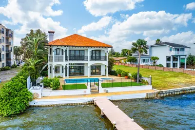 1 S 18th Avenue, Lake Worth Beach – Single Family Residence for rent