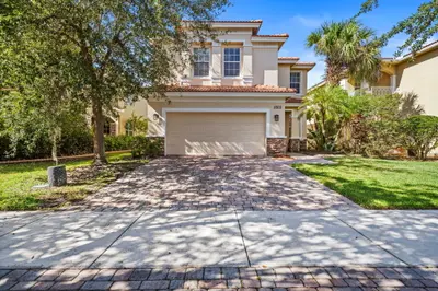 1003 NW Leonardo Circle, Port St. Lucie – sold