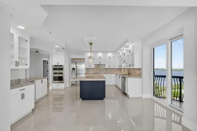 5150 N Ocean Drive 1201, Singer Island – sold