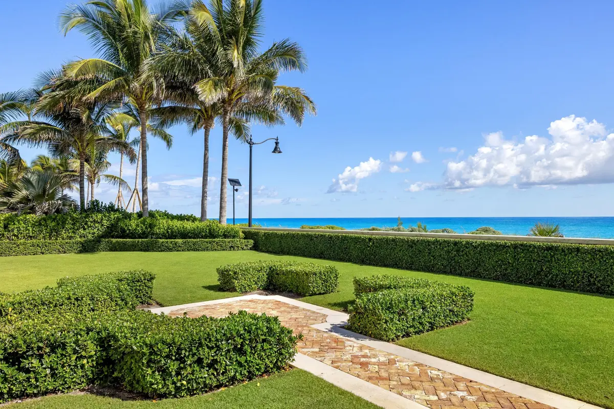 Front at 1620 S Ocean Boulevard, Palm Beach