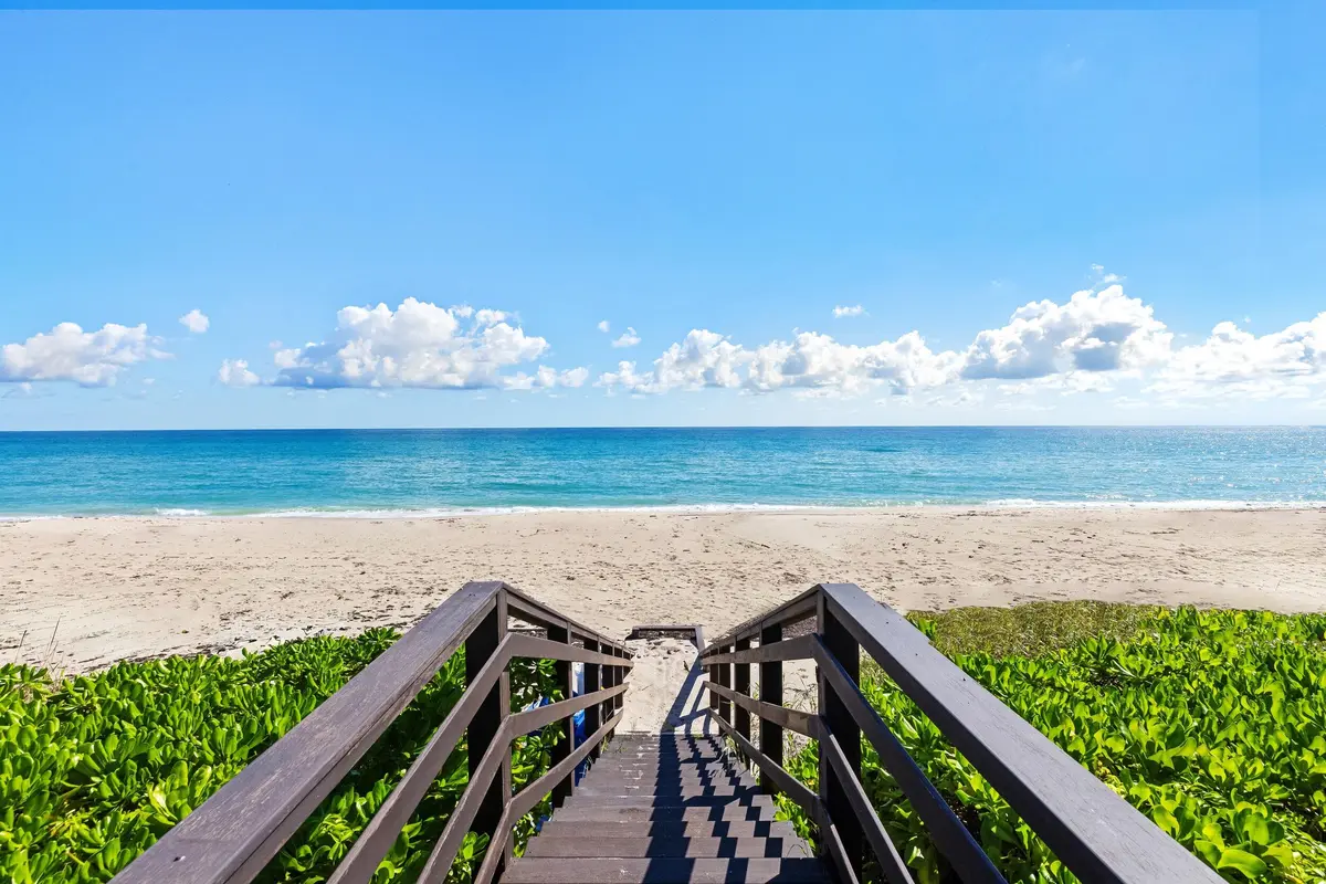 Beach Access at 1620 S Ocean Boulevard, Palm Beach