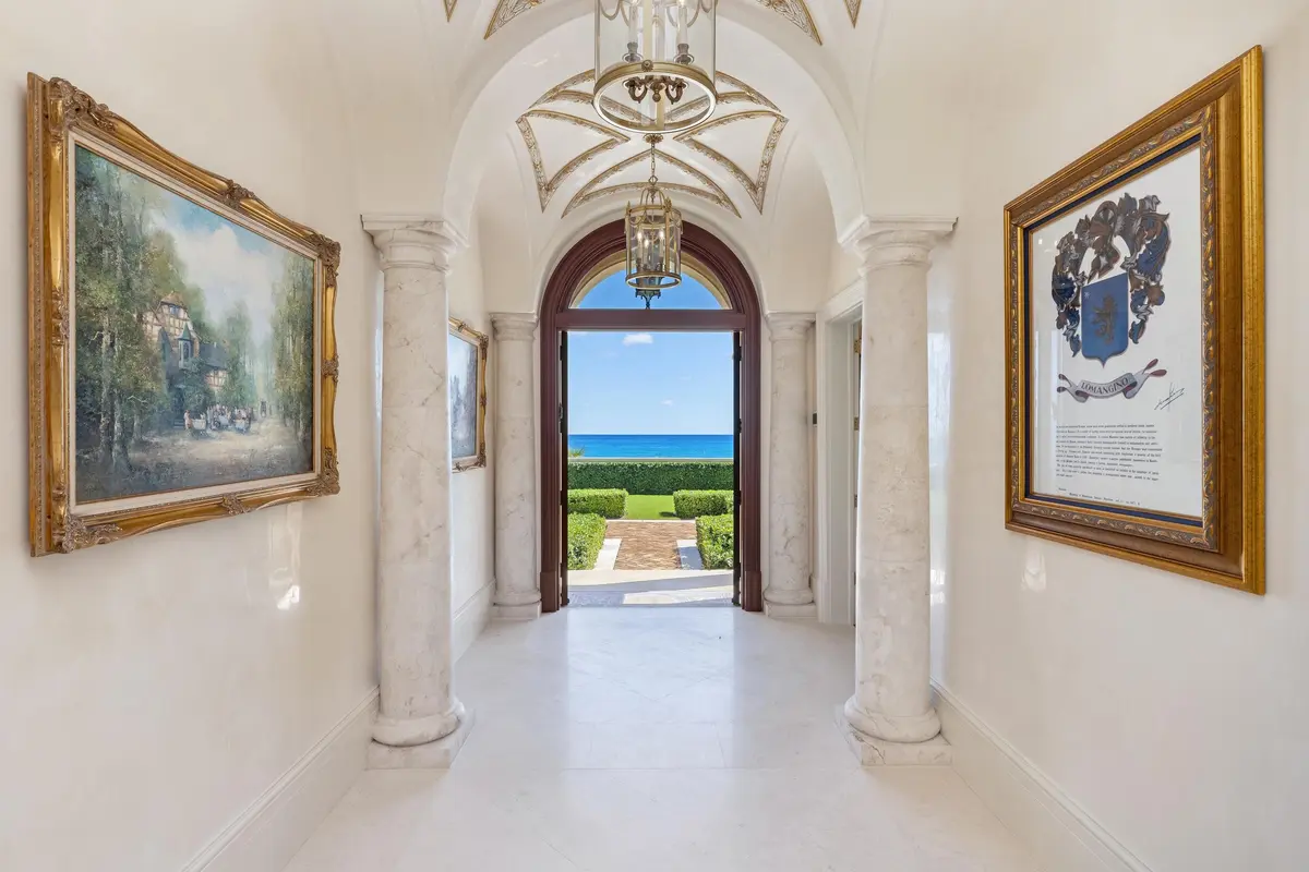 Foyer at 1620 S Ocean Boulevard, Palm Beach