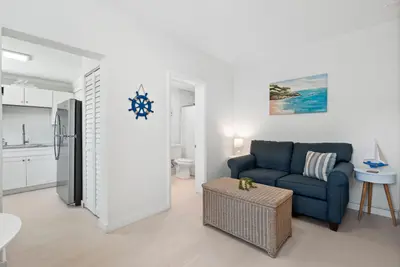 670 Hernando Street E, Fort Pierce – Apartment for rent