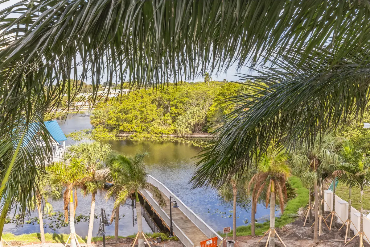 153A0040 at 700 E Boynton Beach Boulevard 511, Boynton Beach