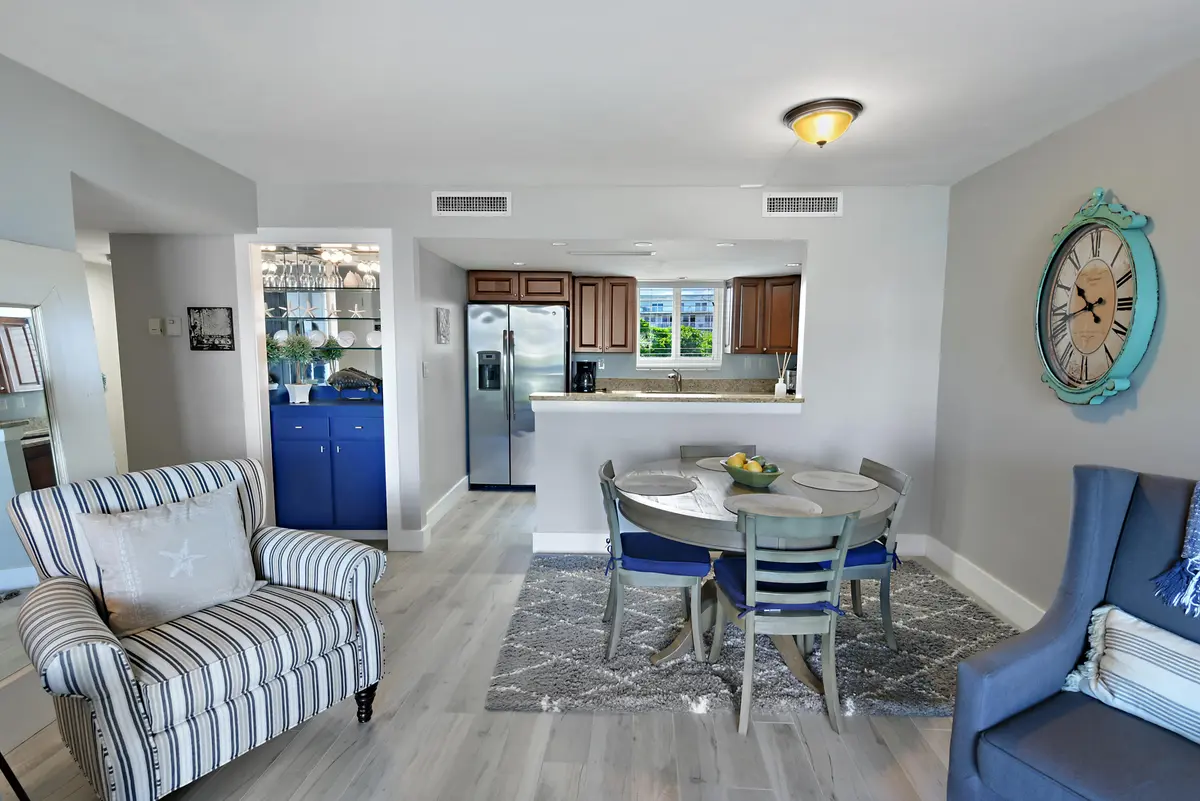 2505 S Ocean Blvd Unit 411 at 2505 S Ocean Boulevard 411, Palm Beach