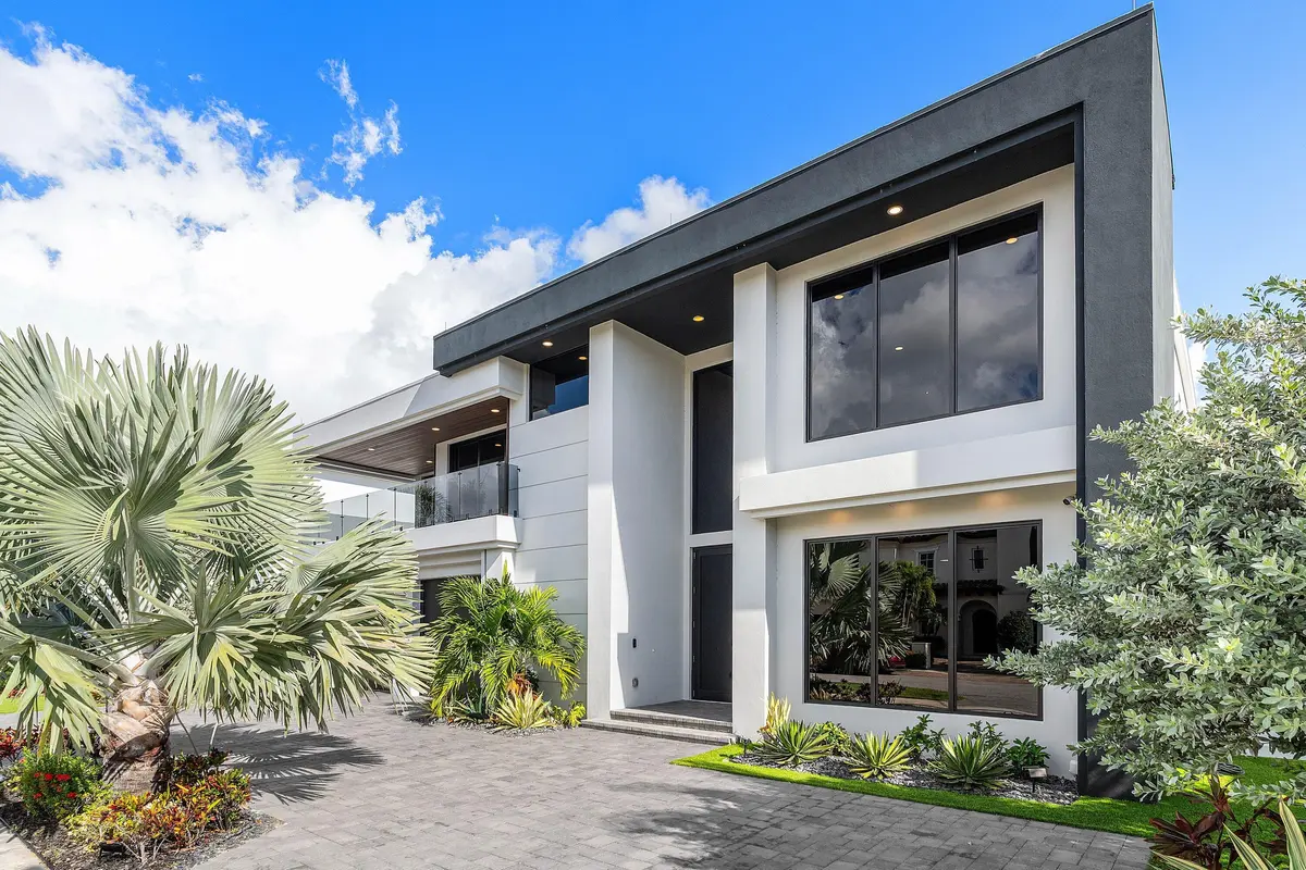 004-245Northeast6thCourt-BocaRaton-FL-33 at 245 NE 6th Court, Boca Raton