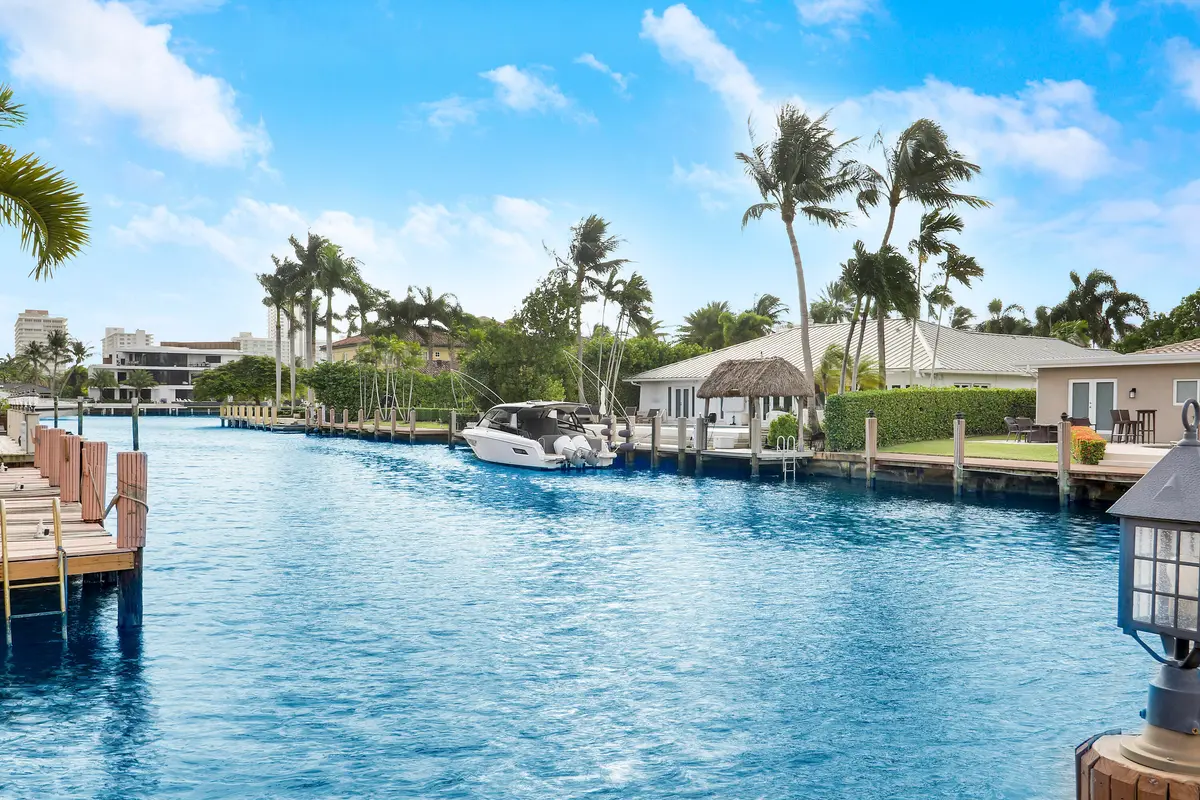 Canal 1 at 3040 NE 40th Street, Fort Lauderdale