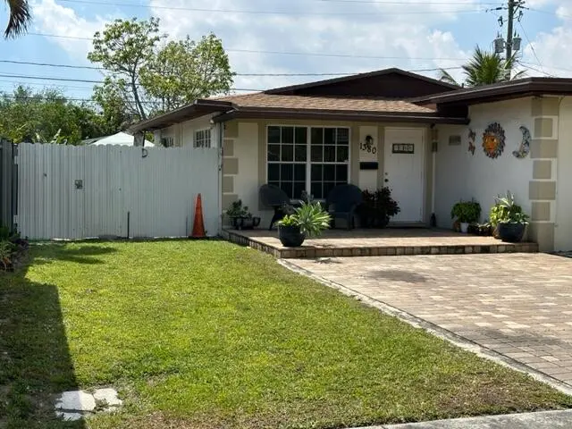 IMG_4177 at 1380 NW 171 Street, Miami Gardens