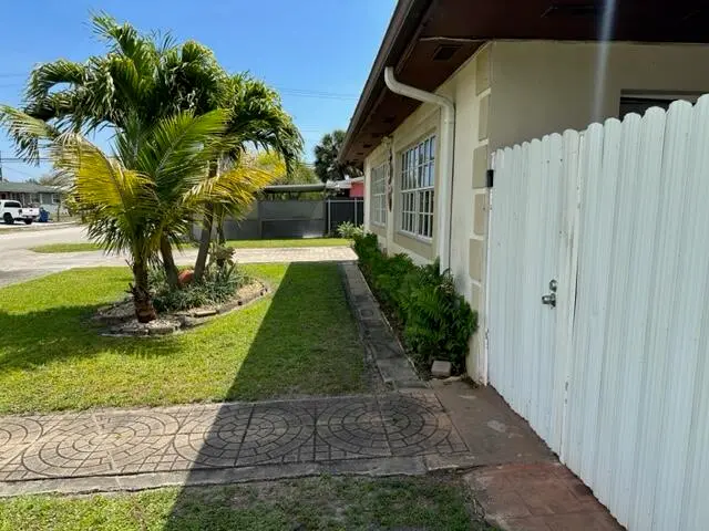 IMG_4182 at 1380 NW 171 Street, Miami Gardens