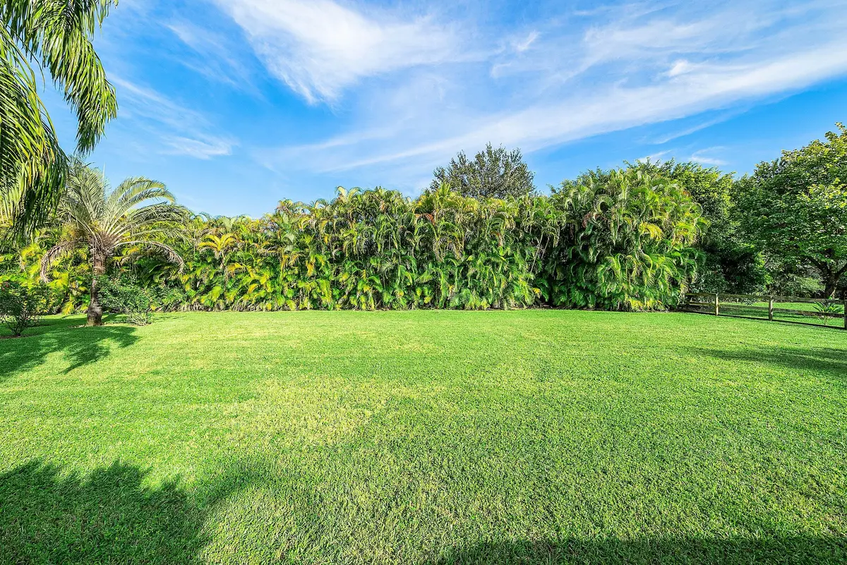 067-8260NativeDancerRoadEast-PalmBeachGa at 8260 Native Dancer Road, Palm Beach Gardens