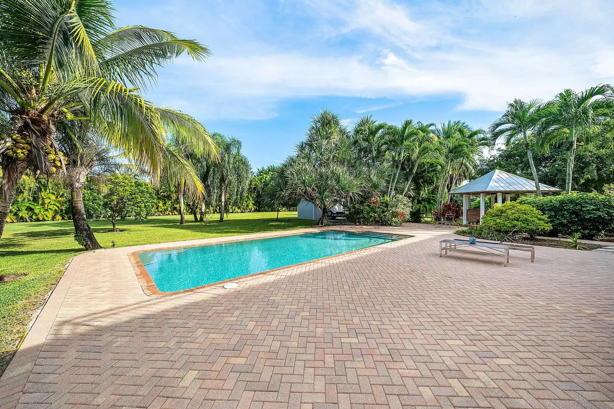 058-8260NativeDancerRoadEast-PalmBeachGa at 8260 Native Dancer Road, Palm Beach Gardens