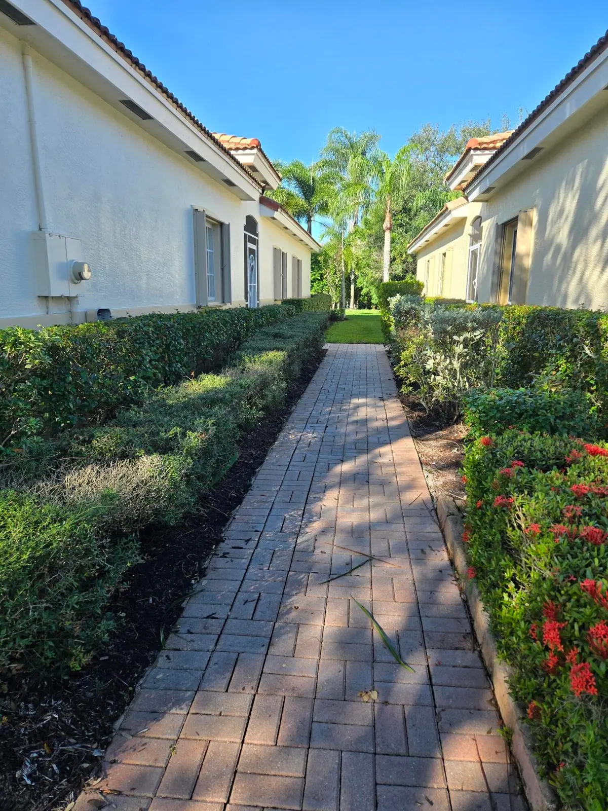 side entrance at 2297 Windjammer Way, West Palm Beach