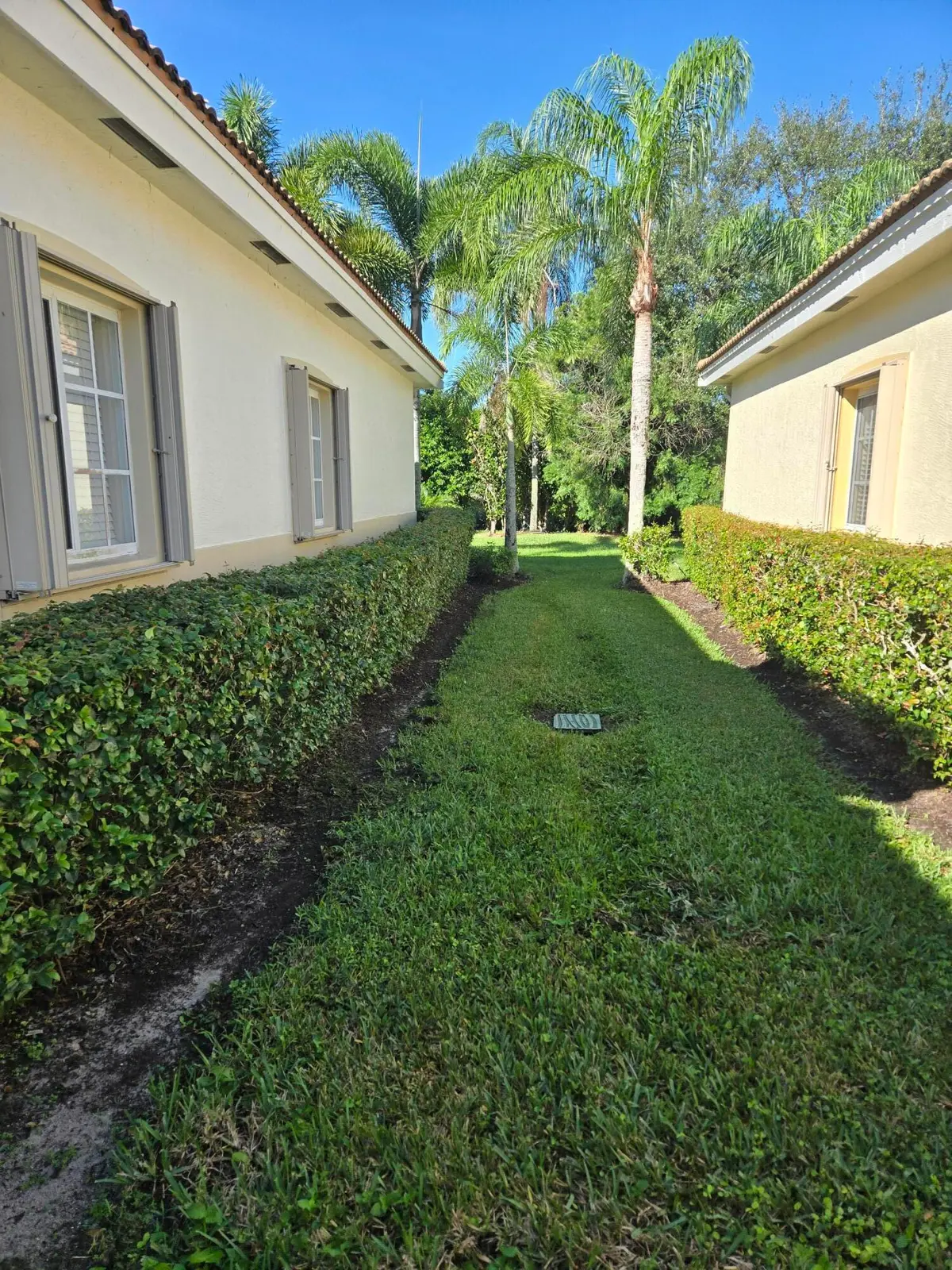 to rear yard at 2297 Windjammer Way, West Palm Beach