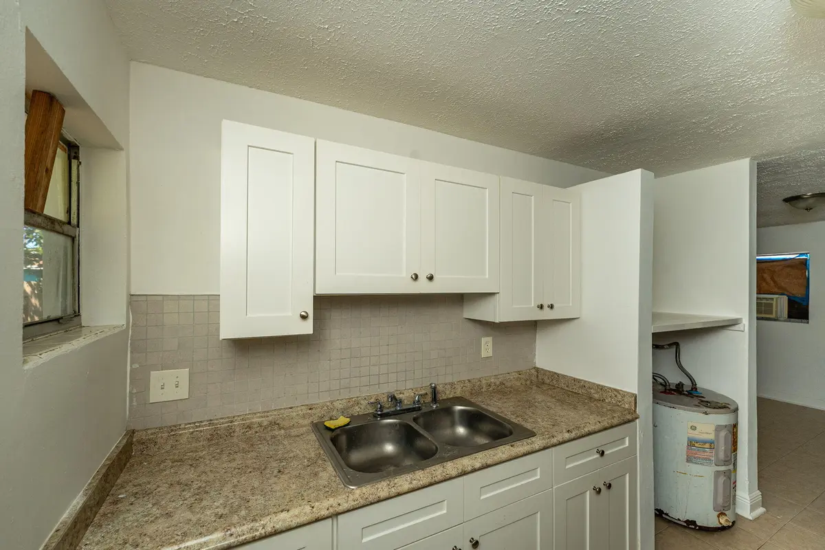 24-web-or-mls-2108-avenue-e at 2108 Avenue E, Fort Pierce