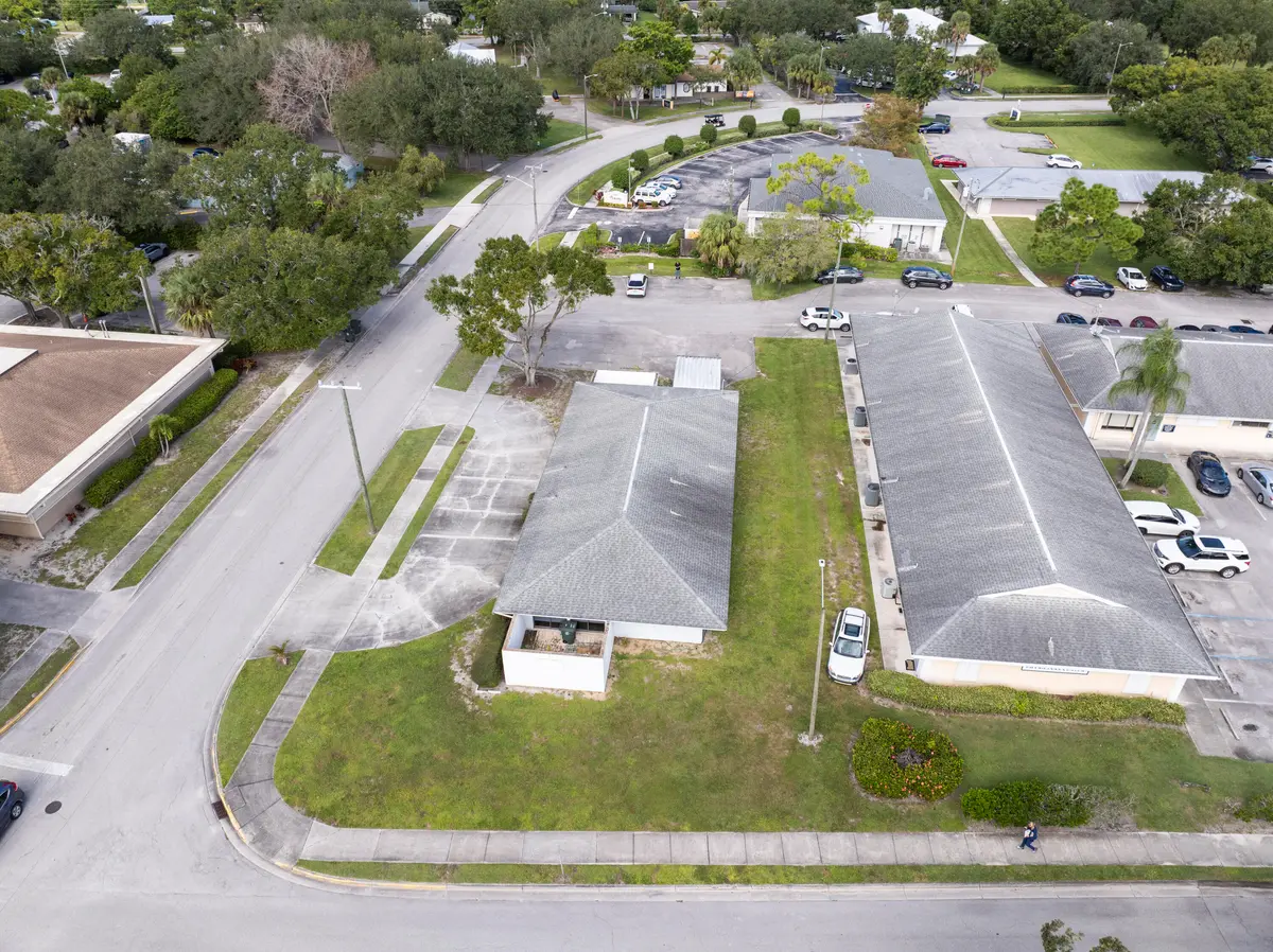 TR1900Nebraska-34 at 1912 Nebraska Avenue, Fort Pierce