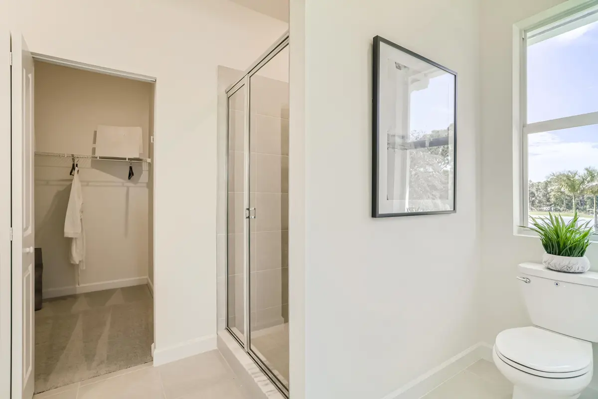 PBH_VerandaLanding_Honey_Pic_Owners_Bath at 818 SE Grovebush Lane, Port St. Lucie