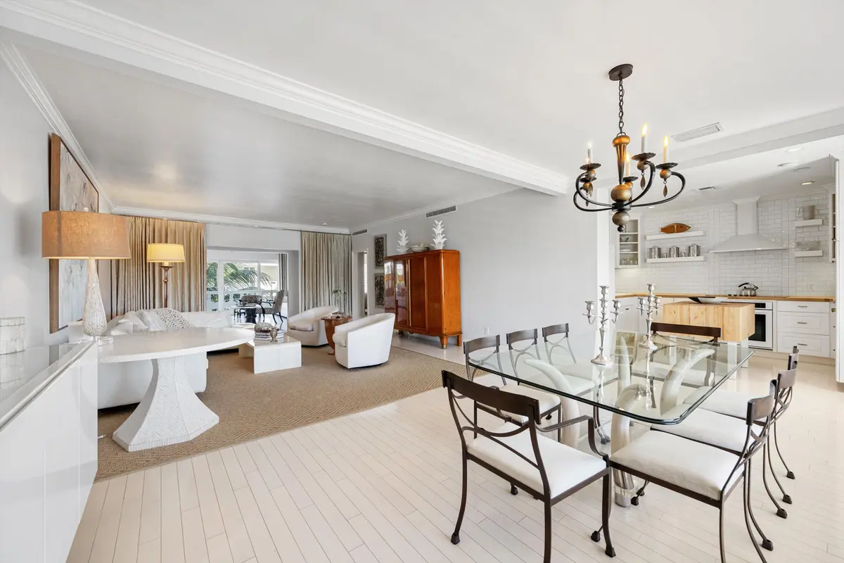 Main Area at 300 S Ocean Boulevard 4f, Palm Beach