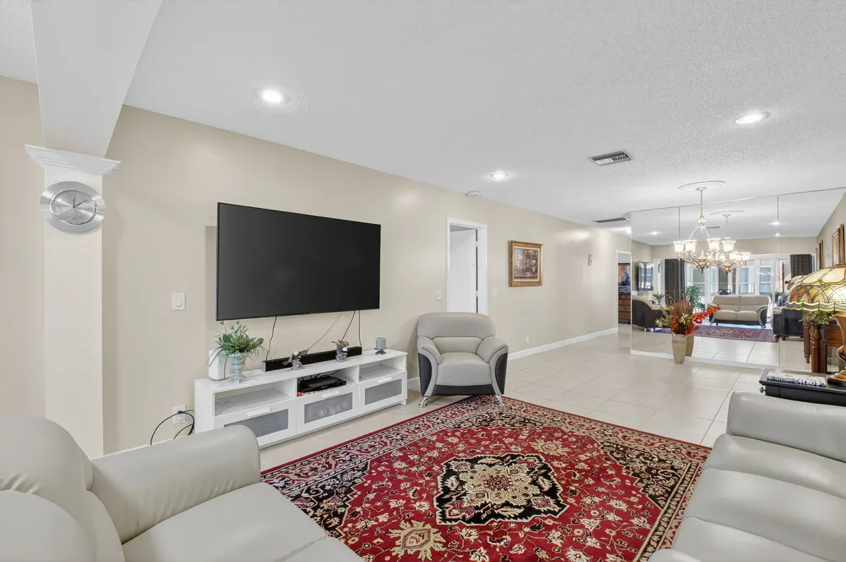 LIVING AREA at 1141 Violet Terrace 202, Delray Beach