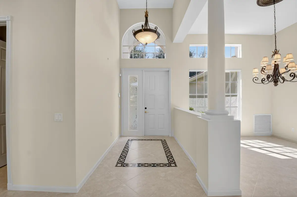 FOYER/DINING ROOM at 7233 Francisco Bend Drive, Delray Beach