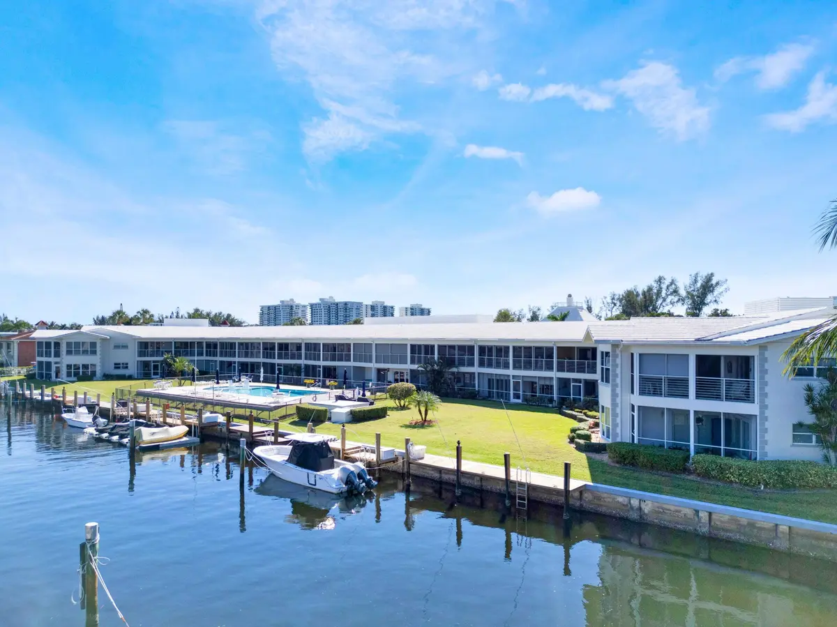 Building Canal Front at 701 NE Harbour Terrace 2140, Boca Raton