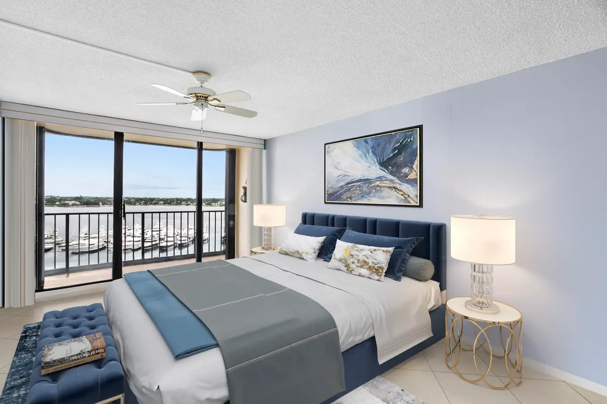 MLS-size_VS_QN_1010_17_vs_MLS at 136 Lakeshore Drive 1010, North Palm Beach