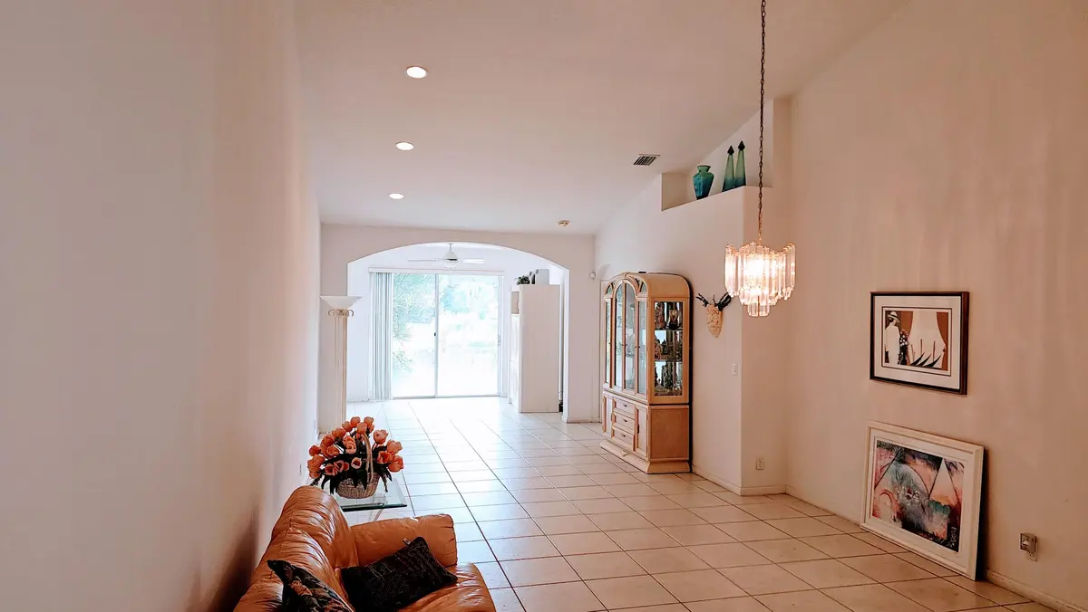 Great Room at 9628 Crescent View Drive, Boynton Beach
