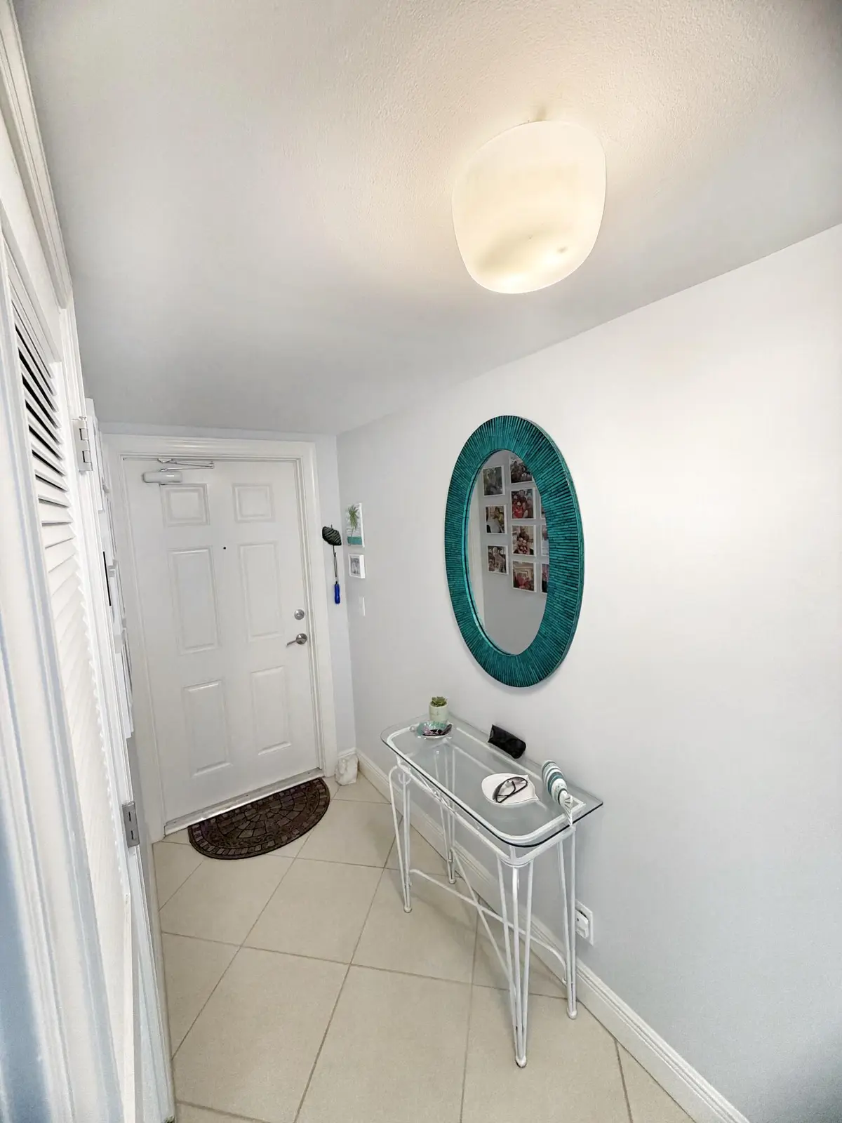 Entrance at 3492 NE Causeway Boulevard 101, Jensen Beach