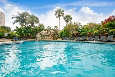 2480 Presidential Way 1504, West Palm Beach – sold